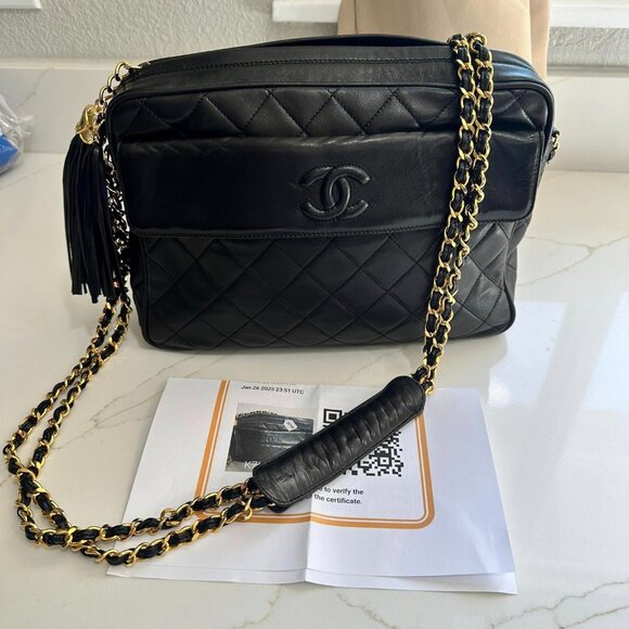 Chanel Vintage tassel camera bag with gold plated hardware in lambskin leather - Picture 2 of 16